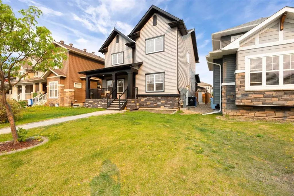 197 Snowy Owl Way NW