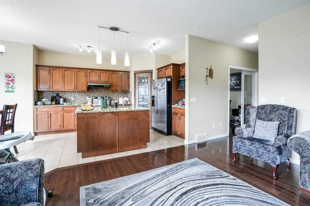 89 Taralake Manor NE