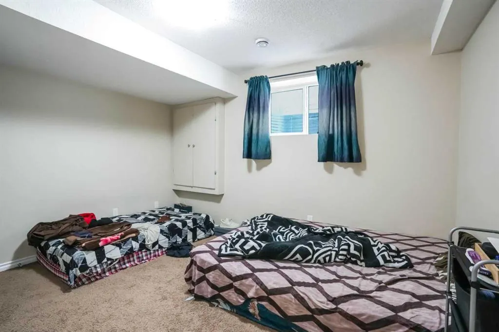 89 Taralake Manor NE