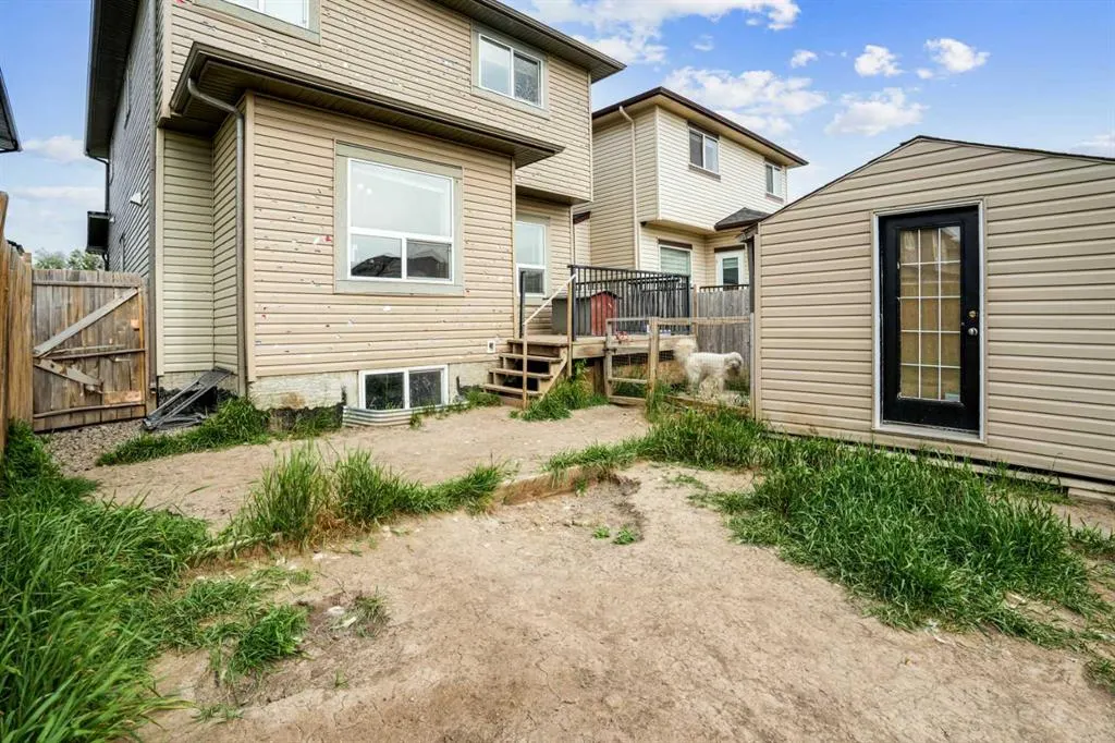 89 Taralake Manor NE