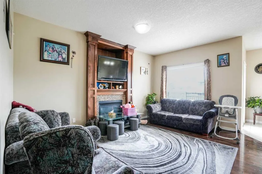 89 Taralake Manor NE