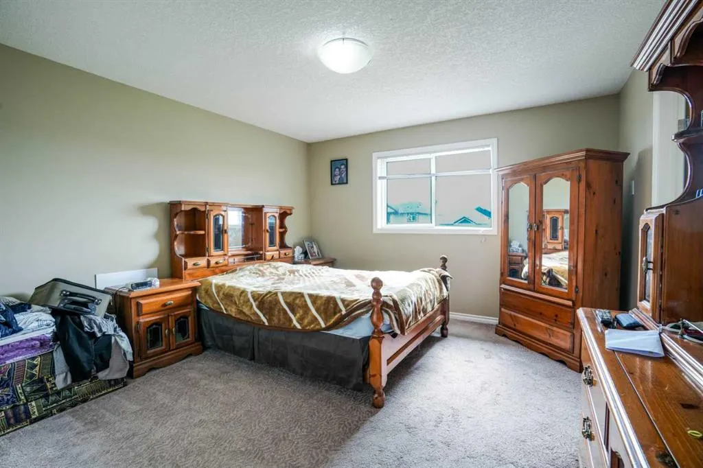 89 Taralake Manor NE