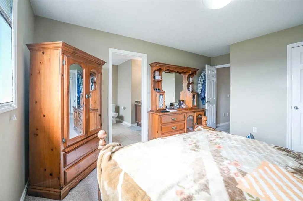 89 Taralake Manor NE