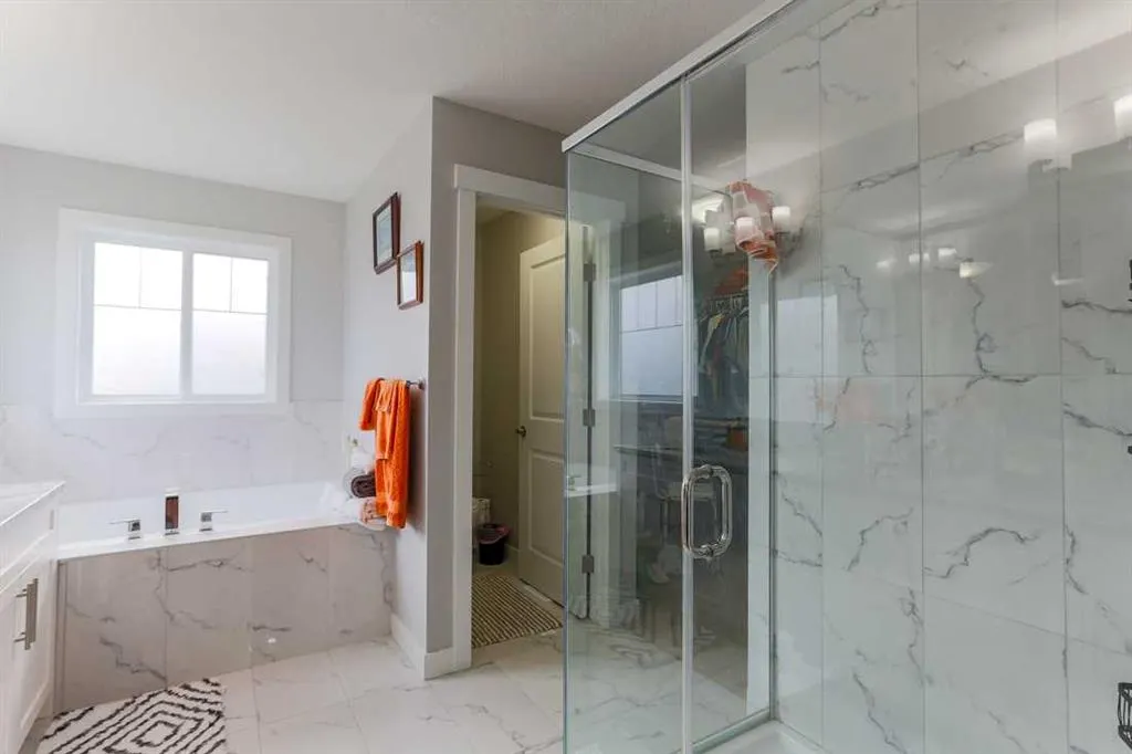 1133 Iron Landing Way