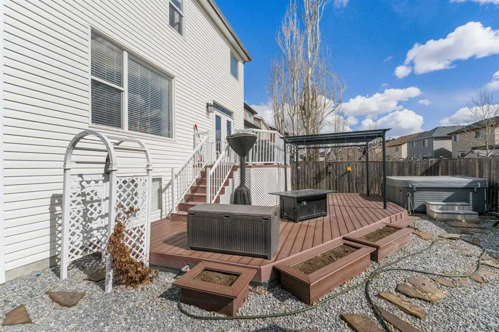 57 Copperleaf Way SE