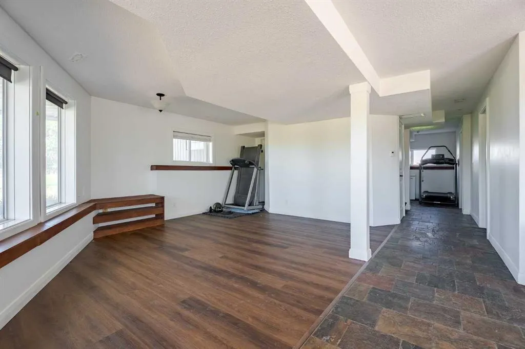 434158 Clear Mountain Drive E
