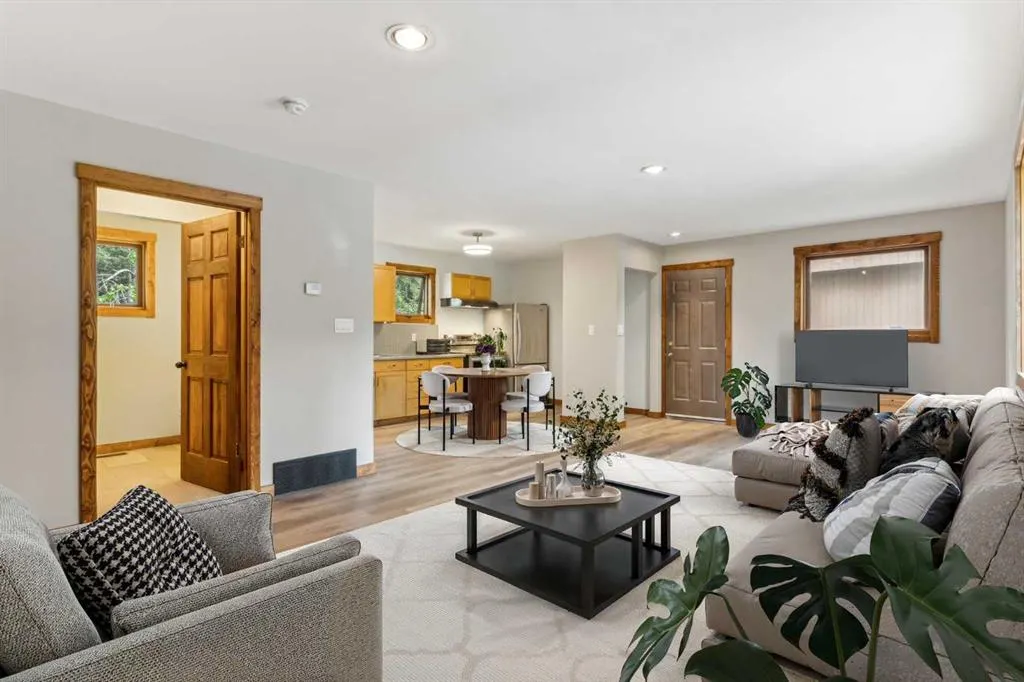 37 Aspen Creek Drive