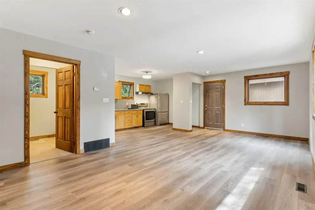 37 Aspen Creek Drive