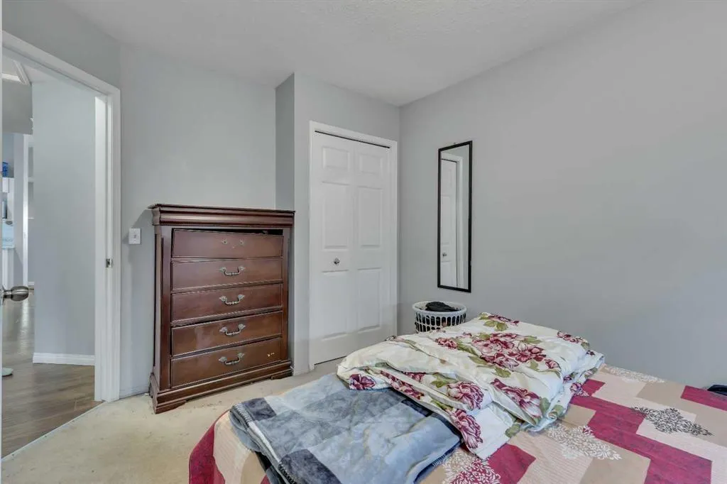 231 Martinvalley Crescent NE