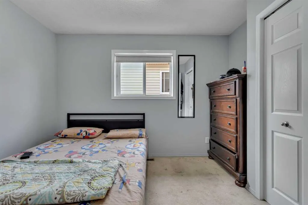 231 Martinvalley Crescent NE