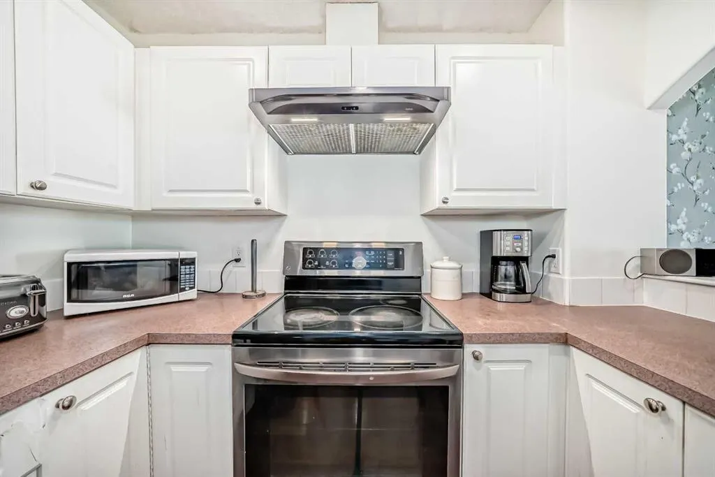 9 Citadel Estates Manor NW