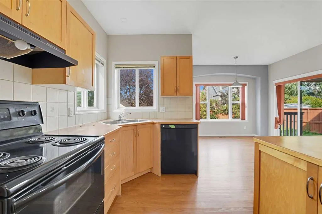 14 Rockborough Park NW