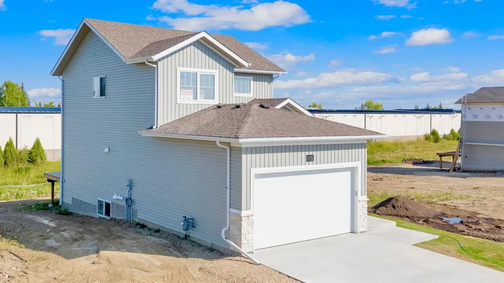 115 Hampton Crescent