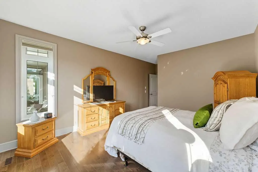 305 Silverado Ranch Manor SW