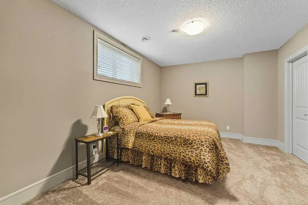 305 Silverado Ranch Manor SW