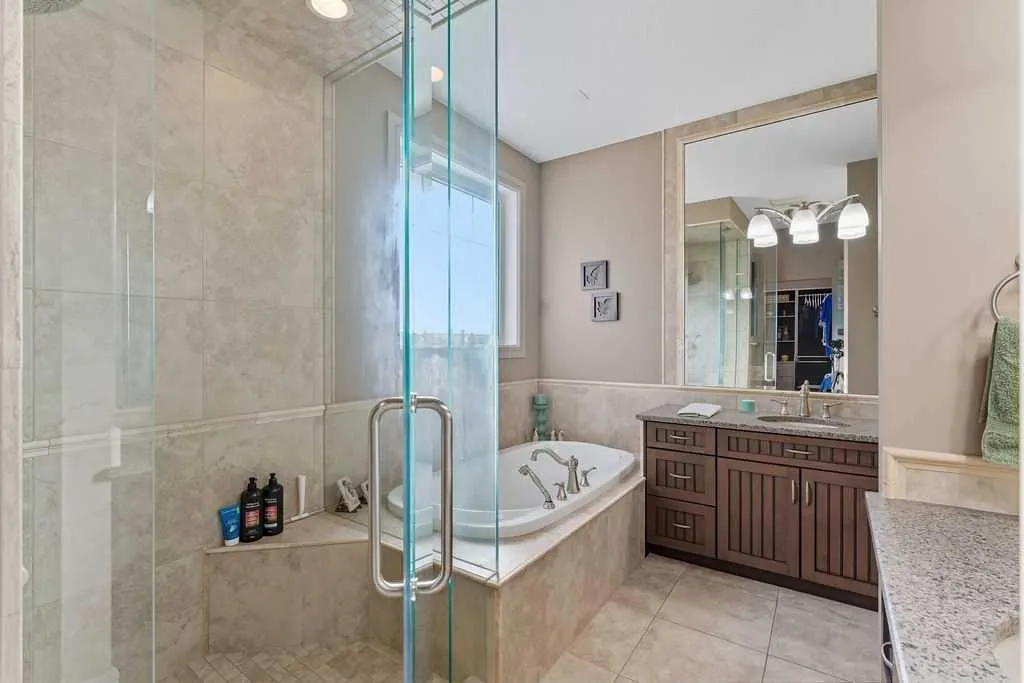 305 Silverado Ranch Manor SW