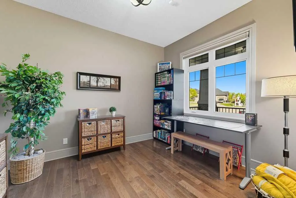 305 Silverado Ranch Manor SW