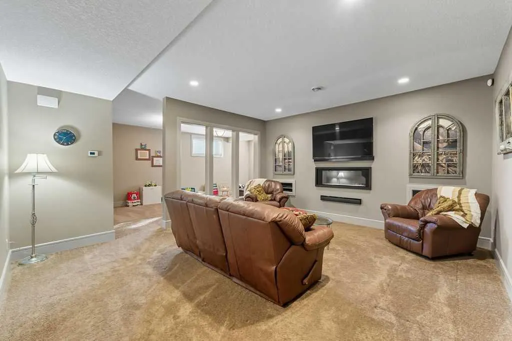305 Silverado Ranch Manor SW