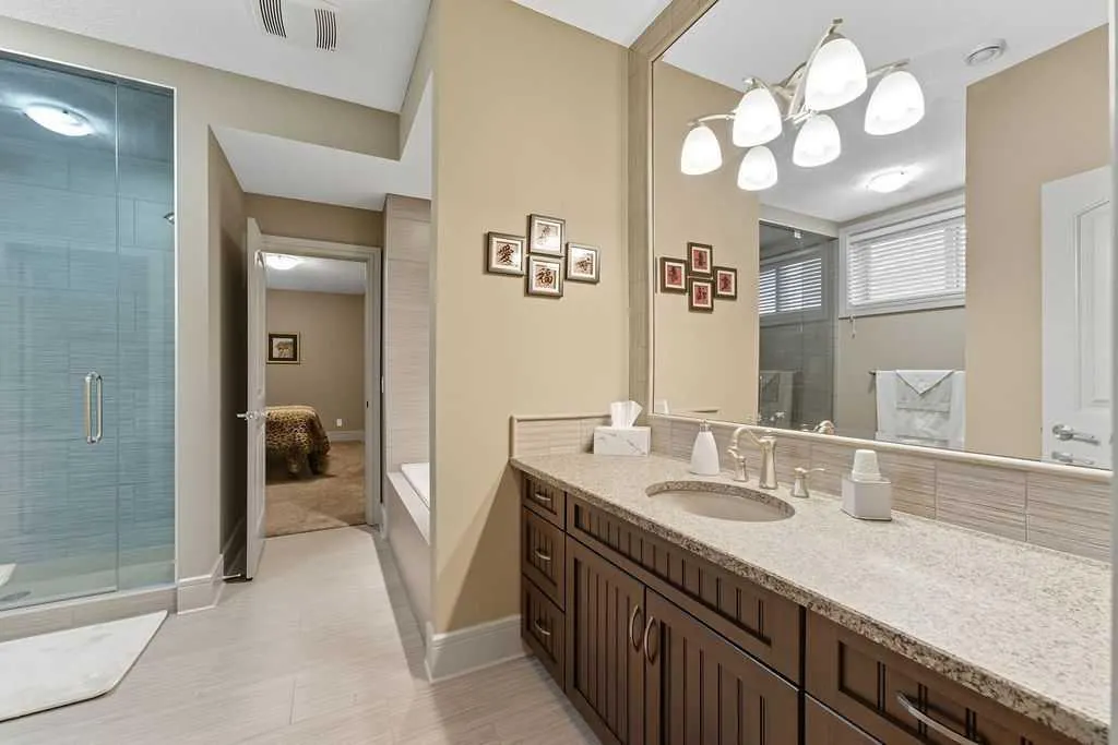 305 Silverado Ranch Manor SW