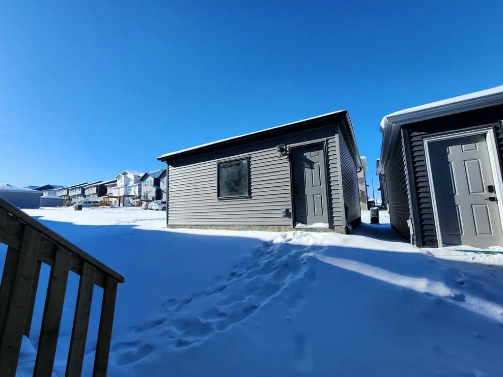 99 Edith Passage NW