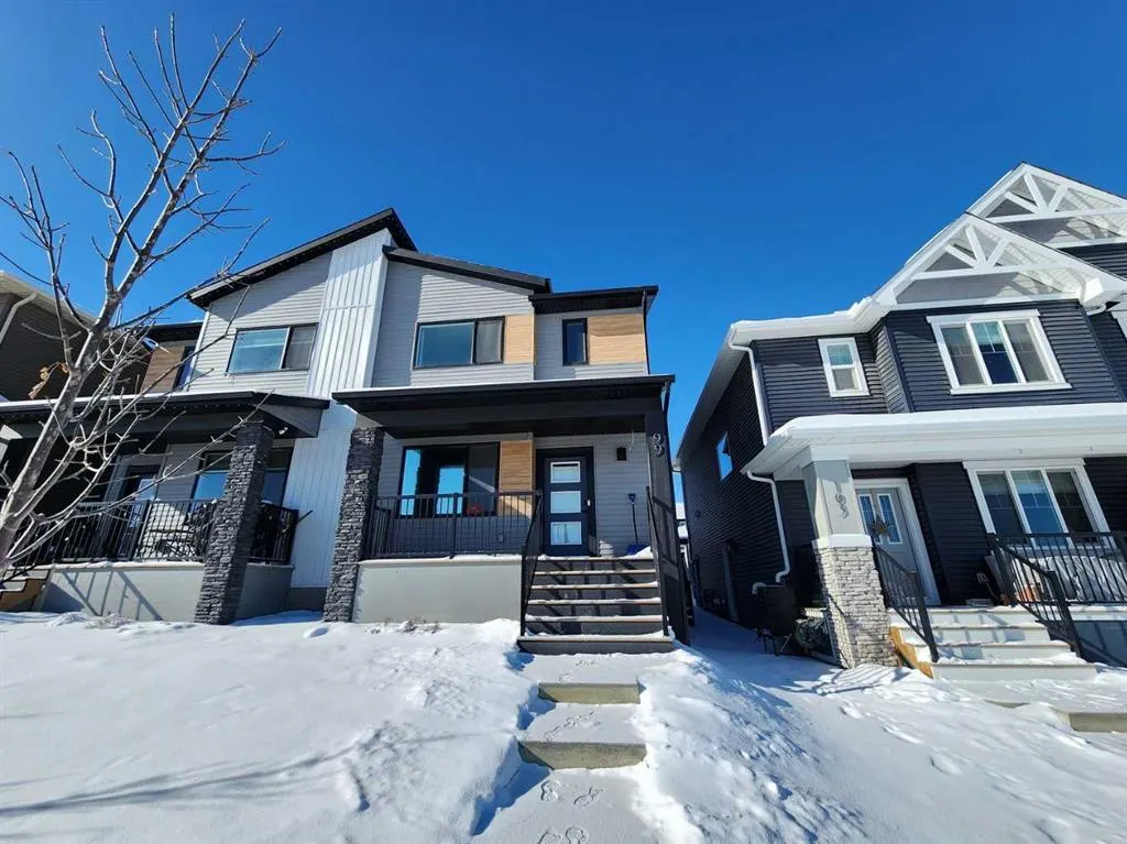 99 Edith Passage NW