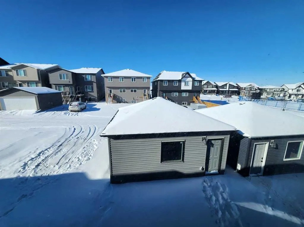 99 Edith Passage NW