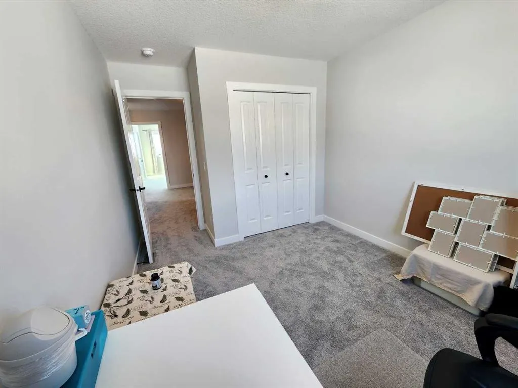 99 Edith Passage NW