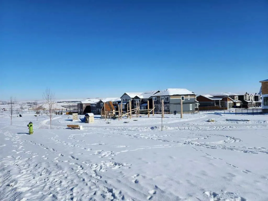 99 Edith Passage NW
