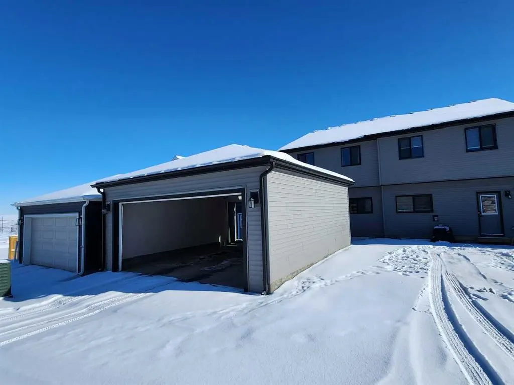 99 Edith Passage NW
