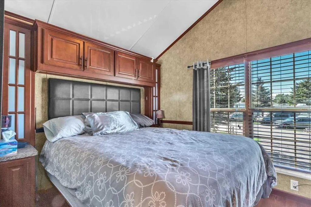 370165 79 Street E, #10