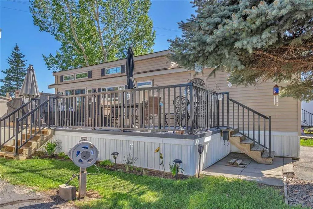 370165 79 Street E, #10