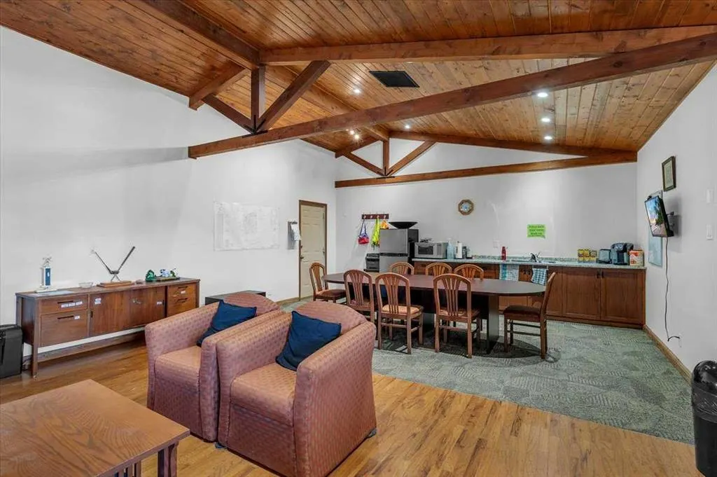 370165 79 Street E, #10