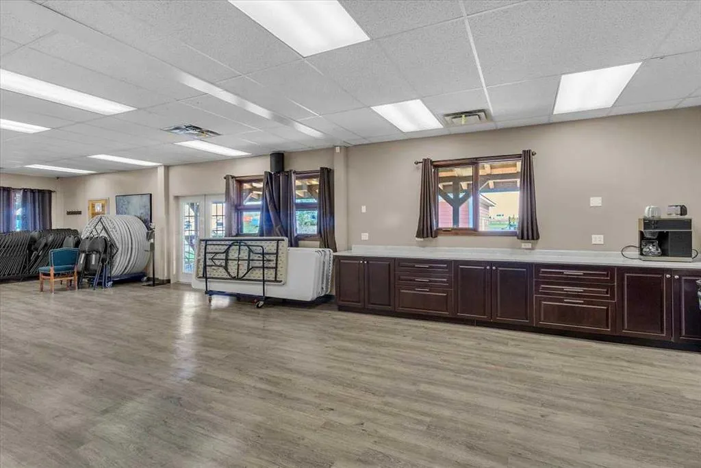 370165 79 Street E, #10