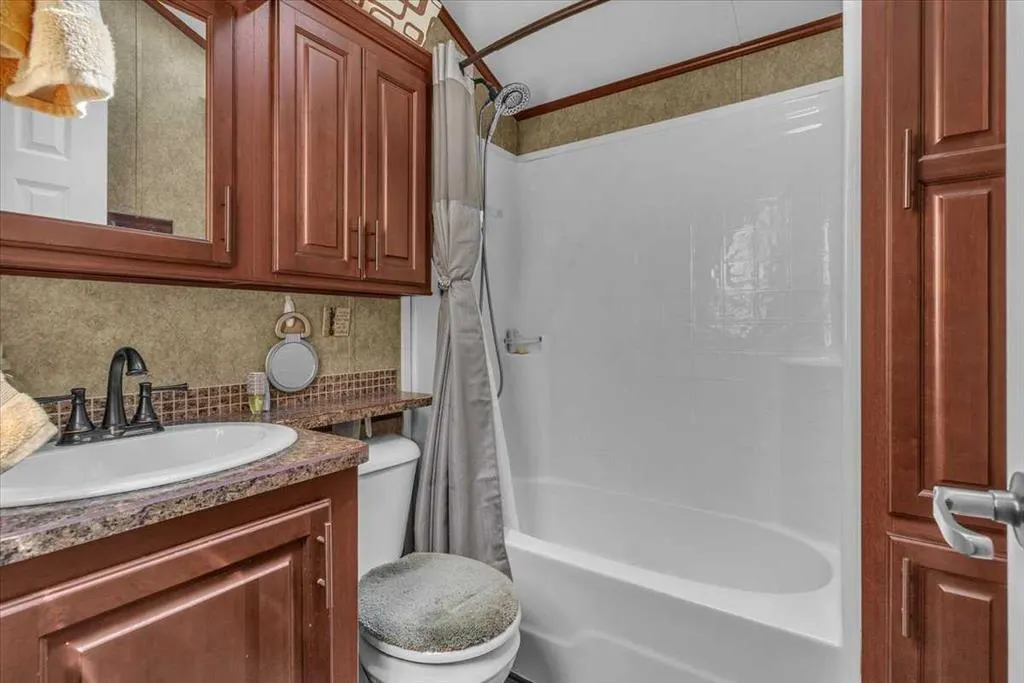 370165 79 Street E, #10