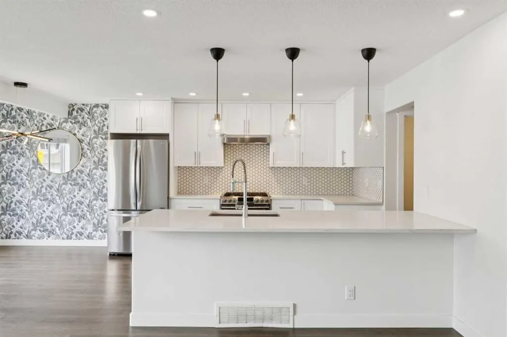 2 Citadel Estates Heights NW