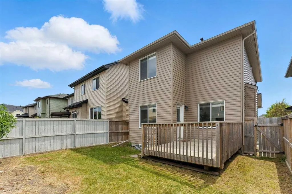 125 Saddlelake Green NE