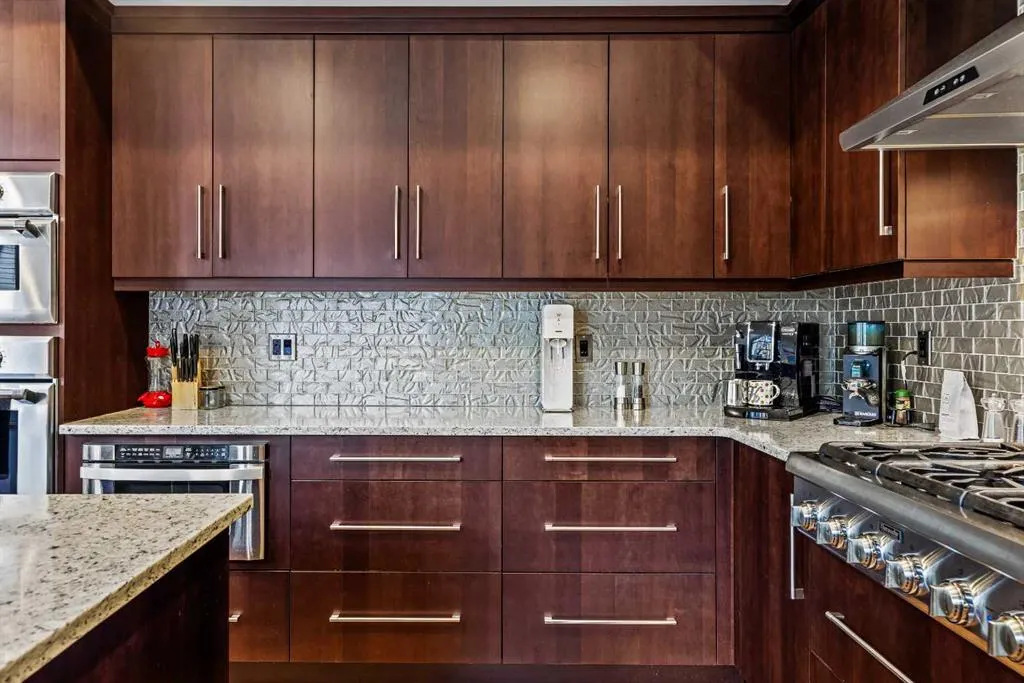19 Creekside Mews