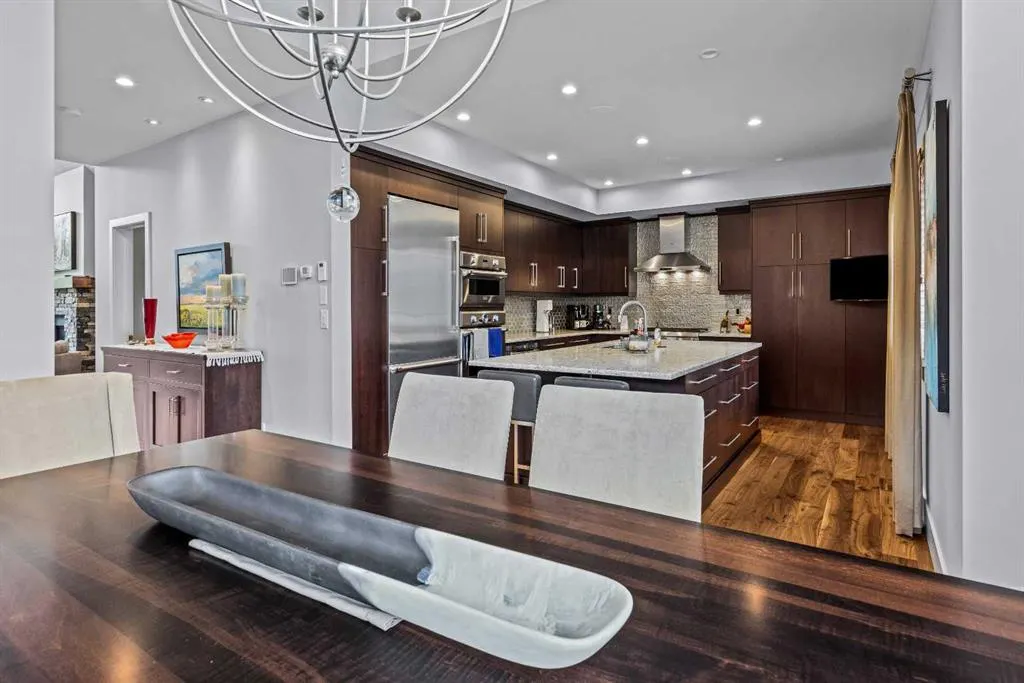 19 Creekside Mews