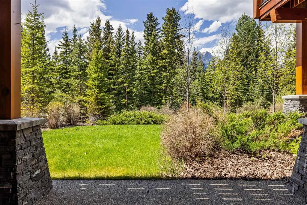 19 Creekside Mews