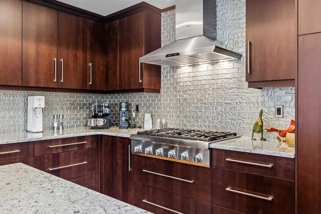 19 Creekside Mews