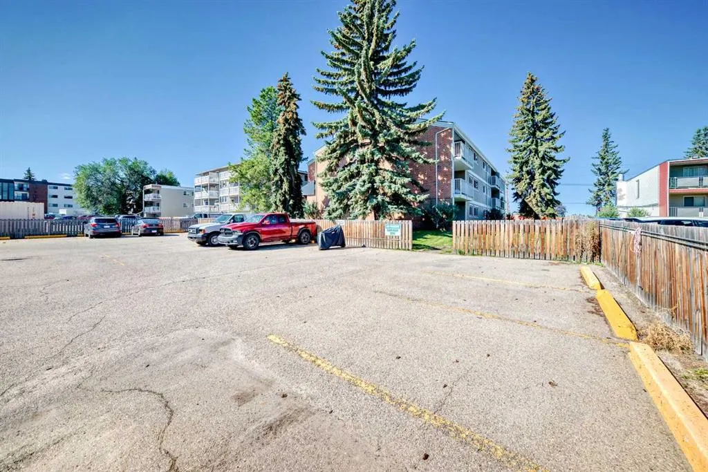 7164 Parke Avenue, #104
