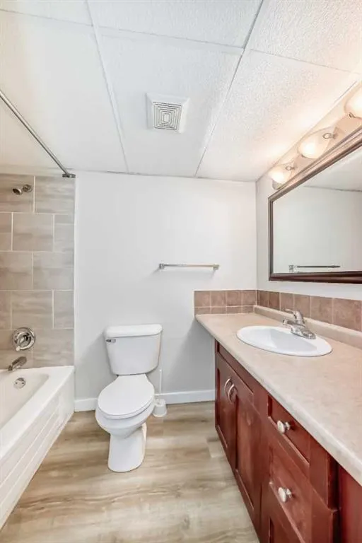 7164 Parke Avenue, #104