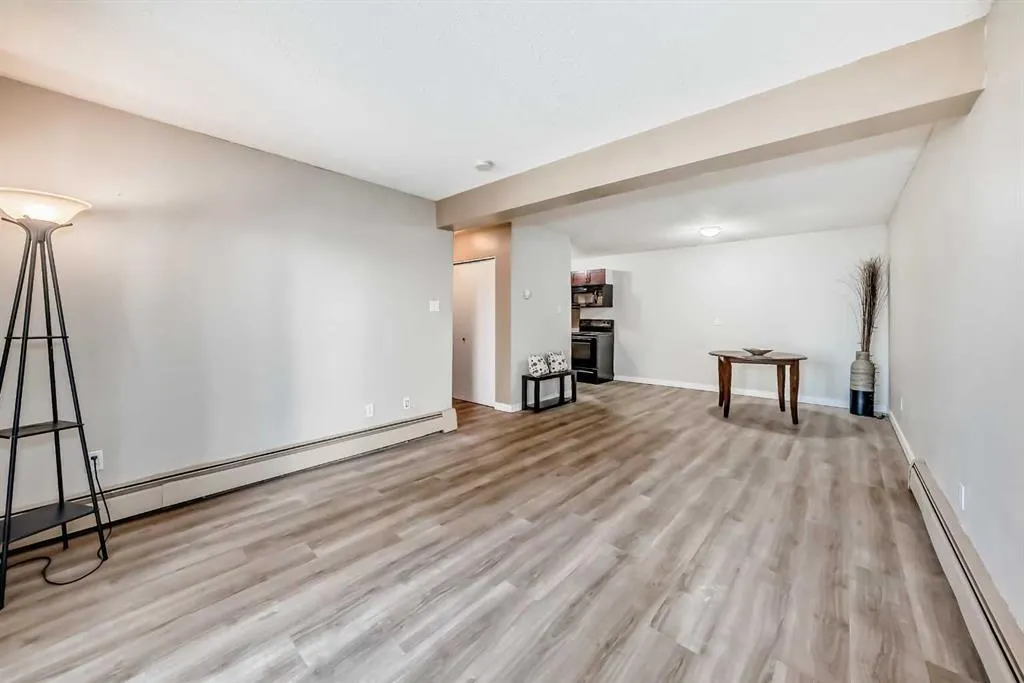 7164 Parke Avenue, #104