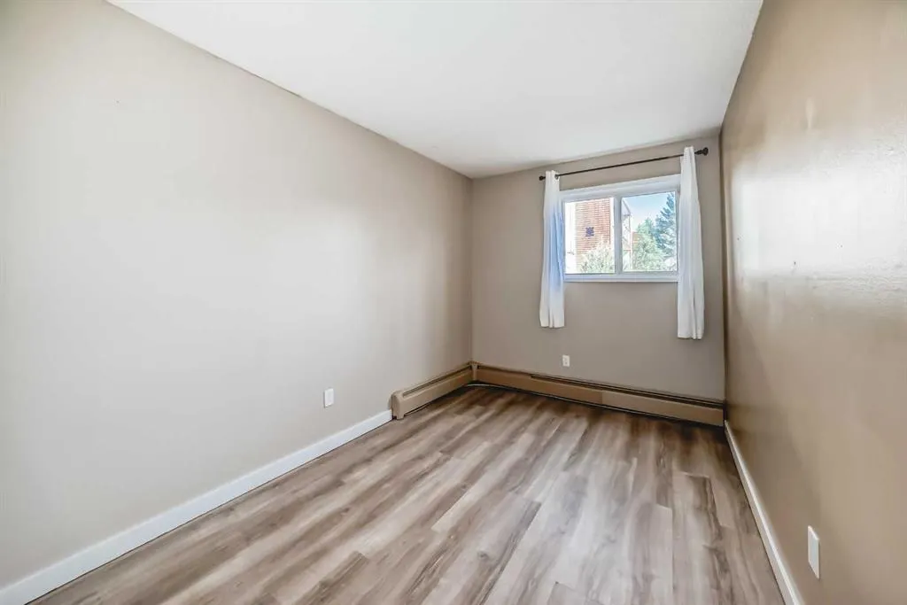 7164 Parke Avenue, #104