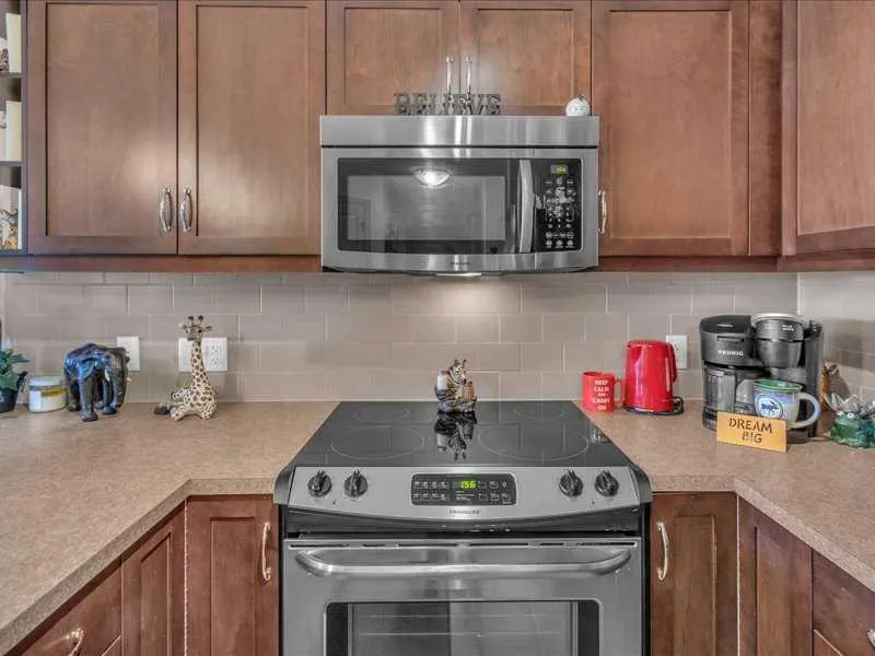 310 McKenzie Towne Gate SE, #1306
