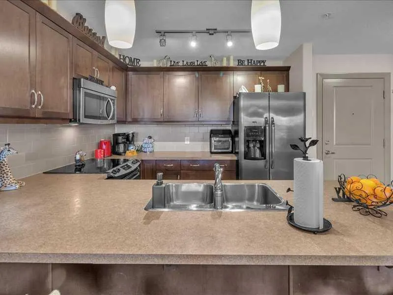 310 McKenzie Towne Gate SE, #1306