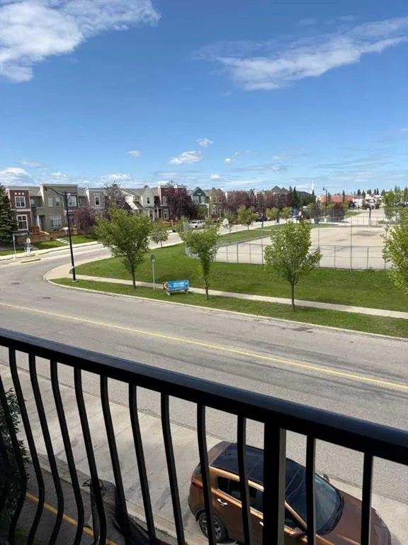 310 McKenzie Towne Gate SE, #1306