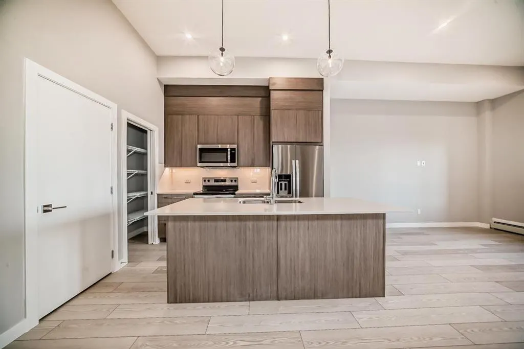60 Skyview Ranch Road NE, #2418