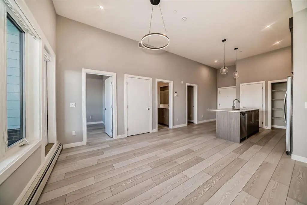 60 Skyview Ranch Road NE, #2418
