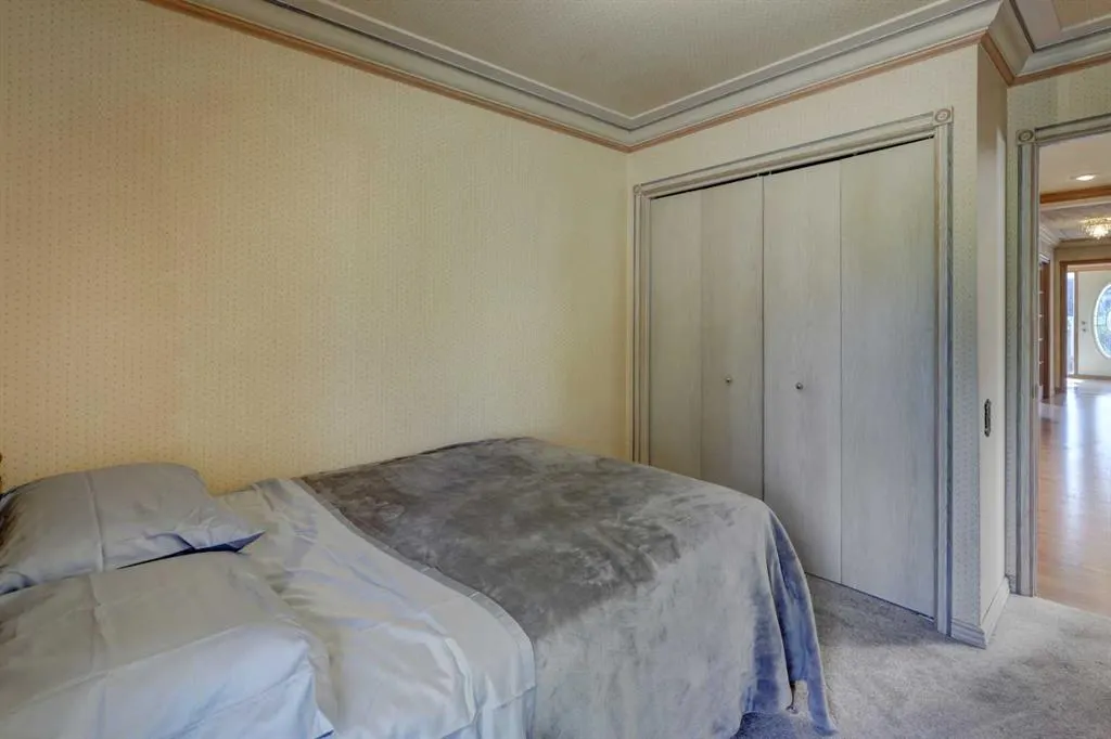 76 Edgeland Road NW